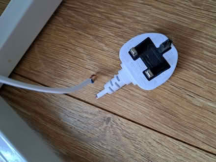 Photo of free Pedestal fan - power cable needs fix (Park Hill CR0) #1