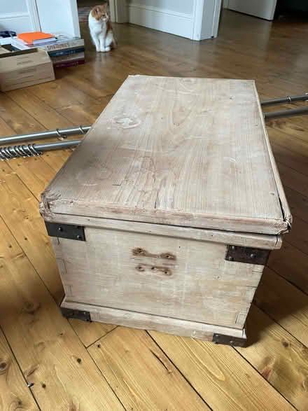 Photo of free Wooden chest (RG40 Wokingham town centre) #2