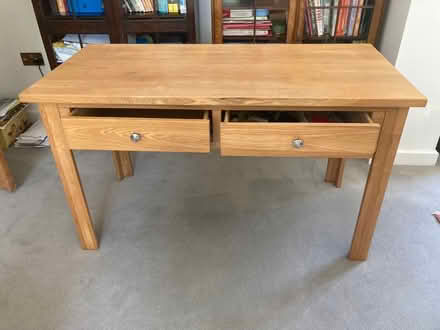 Photo of free Desk (Thornton le Moors CH2) #1