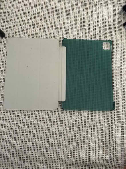 Photo of free iPad case (Park Hill) #2