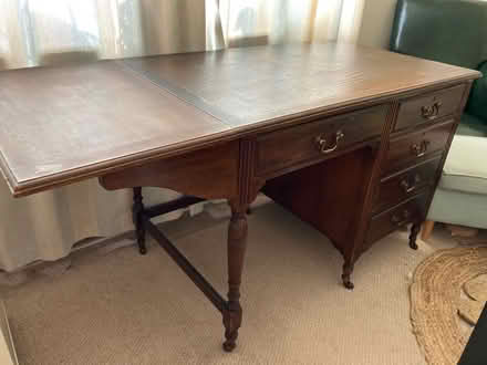 Photo of free Desk (LE67 Coalville) #2
