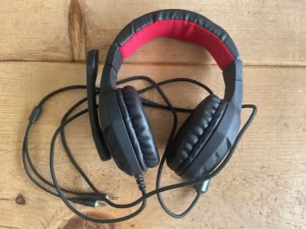 Photo of free Gaming headphones (Fleetville AL1) #1