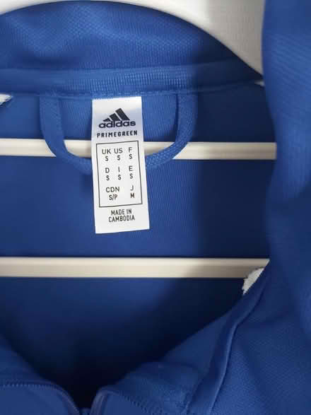 Photo of free Adidas training top mens UK S (Bedford) #2