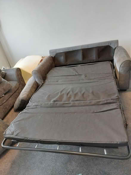 Photo of free 3 seater sofa and 2 seater sofa bed (Barton-Le-Clay) #3