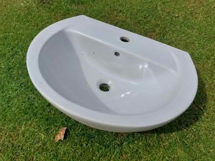 Photo of free Sink (SY5 Hanwood) #1