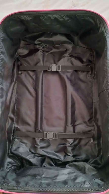 Photo of free Pink Wheelie Suitcase (Alsager ST7) #4