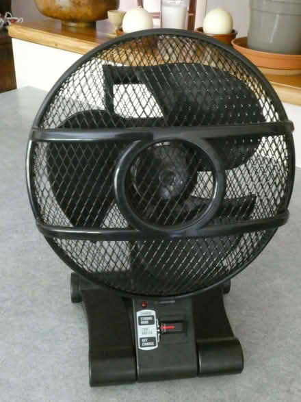 Photo of free Desktop fan (Baldslow TN37) #1