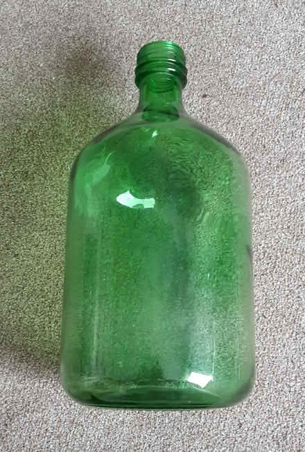 Photo of free Green bottle. (Hallgarth LA9) #1