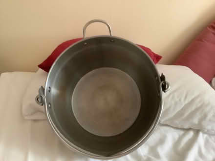 Photo of free Maslin pan (CH4 Chester) #1