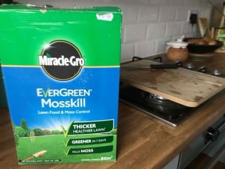 Photo of free Lawn Food and Moss Control (CT10) #1