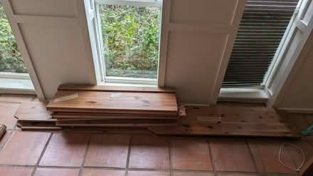 Photo of free Tall Bookshelf (Big Yellow Guildford GU1 1BA) #3