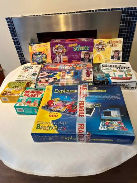 Photo of free Kids Science kits (Sale Moor (M33)) #1