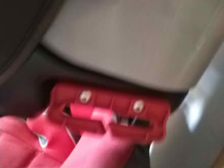 Photo of free Red carseat for 15-36kg (South Heighton BN9) #2