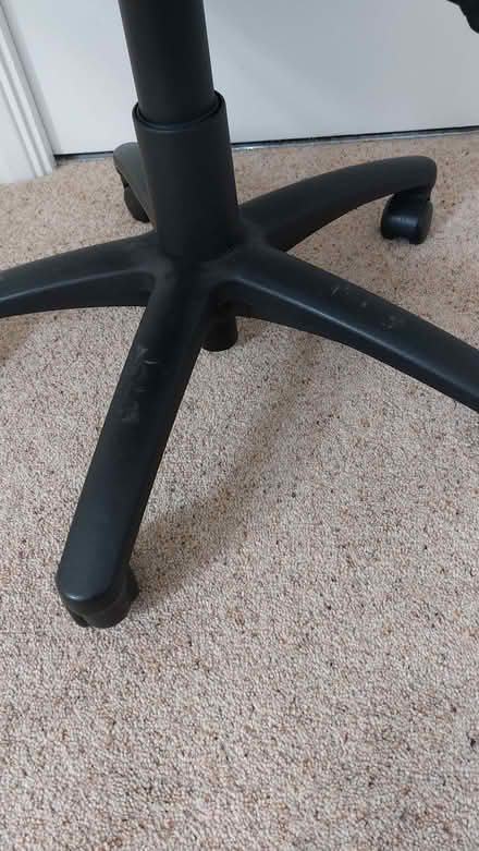 Photo of free Office swivel chair (Stubbington PO14) #3