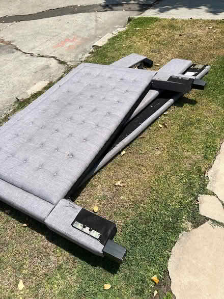 Photo of free Nice queen bed frame (Koreatown) #1