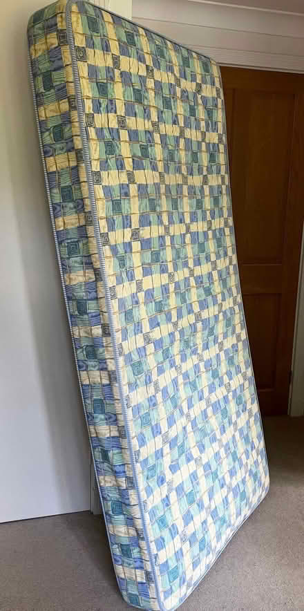 Photo of free Single mattress (Chesham HP5) #2
