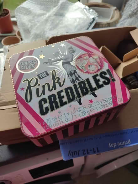 Photo of free Pretty Tin Box (Burbage LE10) #1