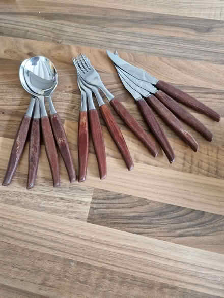 Photo of free 12 Piece Wood Handled Cutlery Set (Mackworth Estate DE22) #1