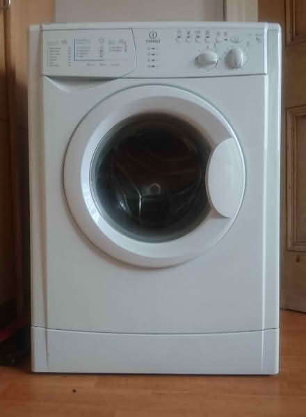 Photo of free Indesit washing machine (Bruntsfield EH10) #1