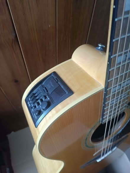 Photo of free Electro-accoustice guitar – Takamine G-Series (Meanwood LS6) #4