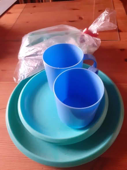 Photo of free Picnic plates, cups and cutlery (Kenilworth Road DE5) #1