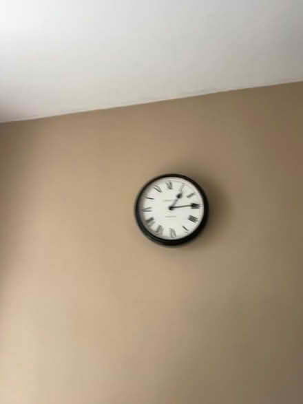 Photo of Kitchen clock (Wheatley OX33) #1