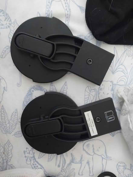 Photo of free Cossato isize adapters (Sheffield S8 Woodseats) #1