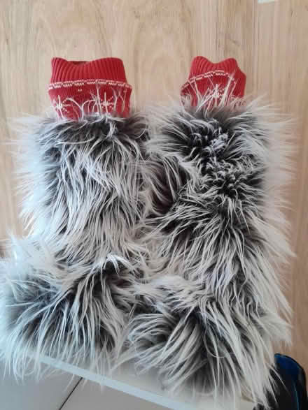 Photo of free yeti over boots animal brand (SE2 Abbey wood) #1
