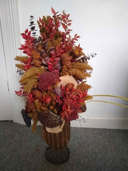 Photo of free Dried flower arrangement (Emsworth PO10) #1