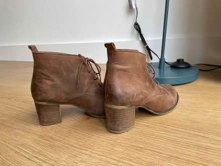 Photo of free heeled shoes, size EU 36/ UK 4 (Elephant and castle SE1) #2
