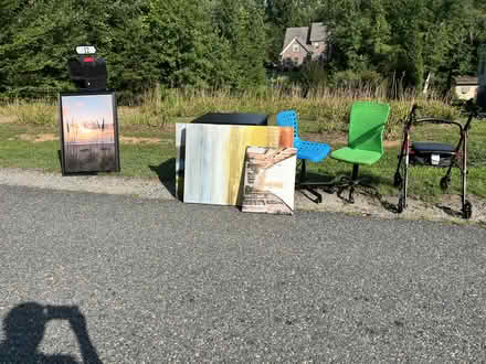 Photo of free Various items, artwork, chairs, etc (Fredericksburg) #1