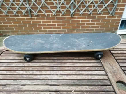 Photo of free Childs Used Wooden Skateboard (Scriven HG5) #2