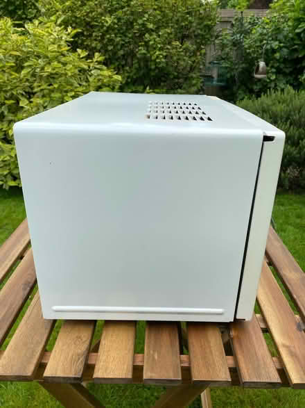 Photo of free Panasonic Microwave Oven 800W (Prestwood HP16) #4
