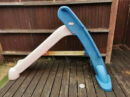 Photo of free Little tikes slide (ME15) #1