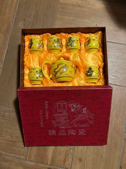 Photo of free Chinese tea set (Shepherds Bush) #1