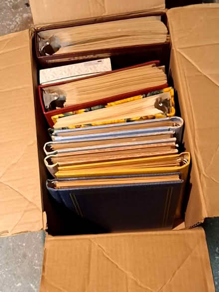Photo of free Box of photo albums (Blue Mt. area of Saugerties) #1