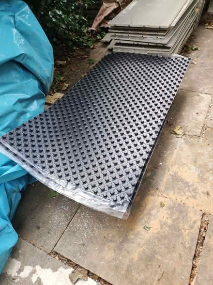 Photo of free underfloor heating gypsum boards and castellated panels (E8) #2