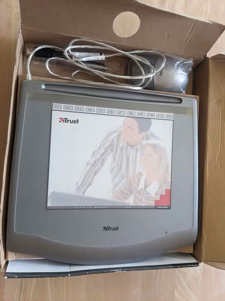 Photo of free Trust 400-V2 Drawing Tablet (Blofield Heath NR13) #3