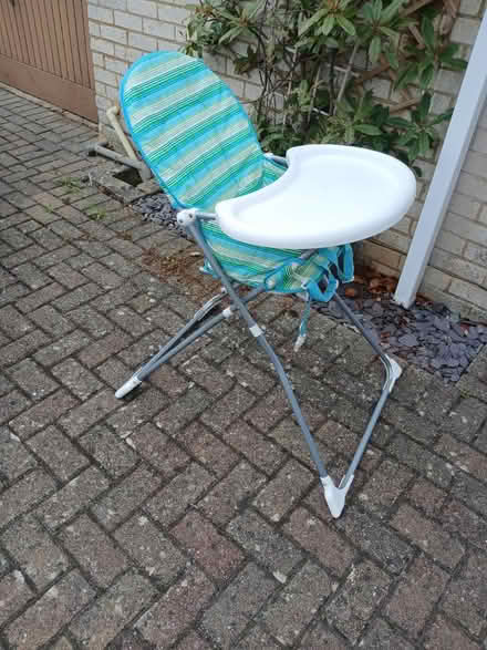 Photo of free High chair (Oakridge, Basingstoke RG21) #1