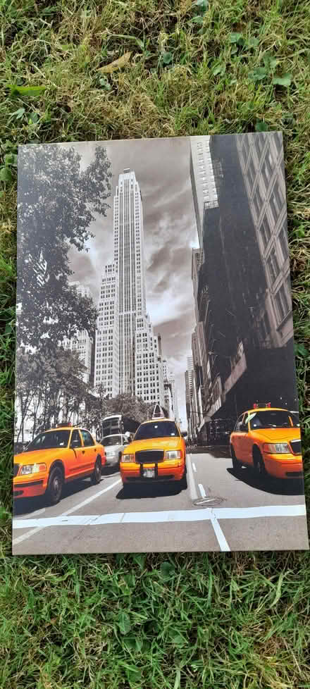Photo of free Framed print (Innsworth GL3) #1