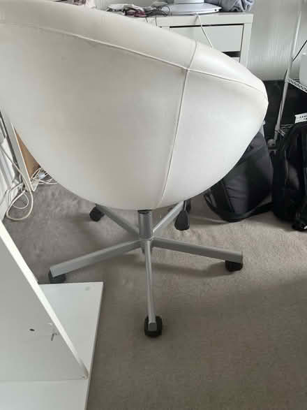 Photo of free Office chair, kallax draw inserts (Burnham, SL1) #3