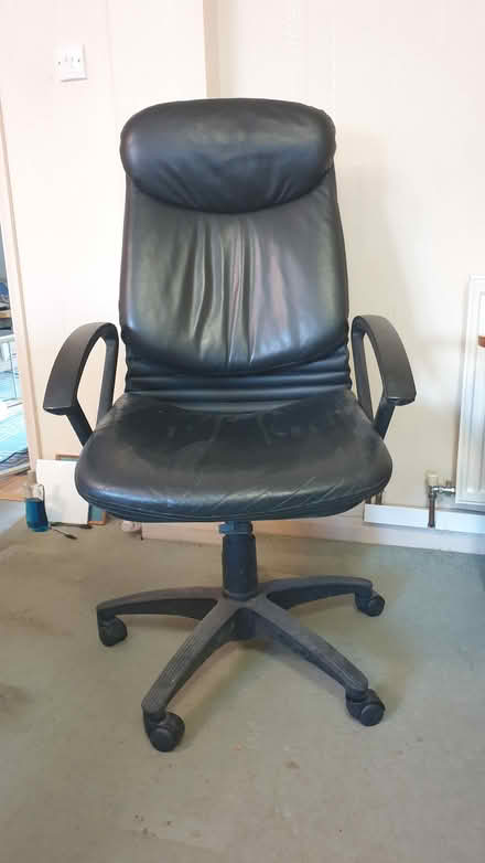 Photo of free Several items (aylesbury HP19) #2