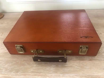 Photo of free Windsor & Newton wooden paintbox (MK41) #1
