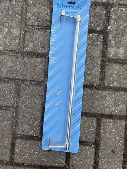 Photo of free Towel Rail (Poets MK40) #1