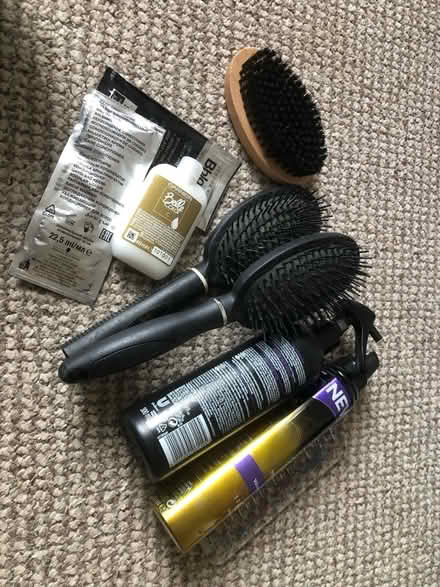 Photo of free Hair bundle (Barry CF62) #1
