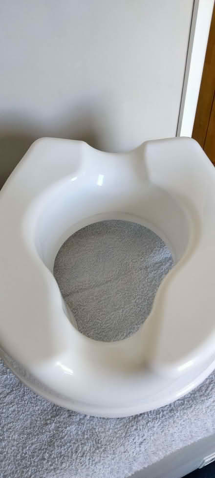 Photo of free Raised toilet seat (Penrith CA11) #1