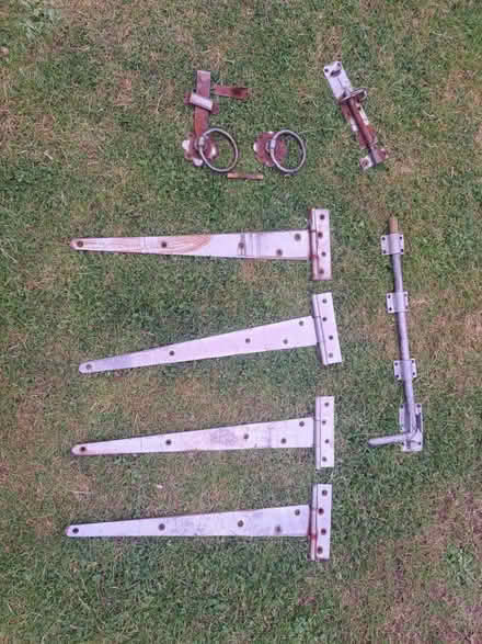 Photo of free Double gate hardware (SG4) #1