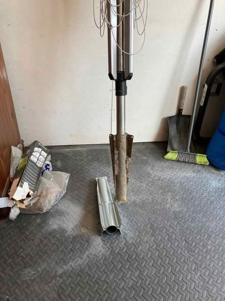 Photo of free Brabantia Outside Circular Clothes Dryer (Graven Hill Depot OX25) #1