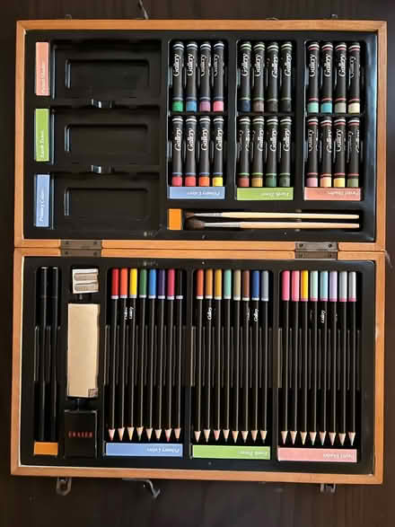Photo of free Used Gallery art supplies kit (Spring Hill) #2
