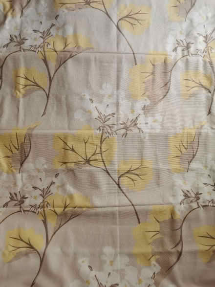 Photo of free Yellow floral roman blind (S8 meersbrook) #1